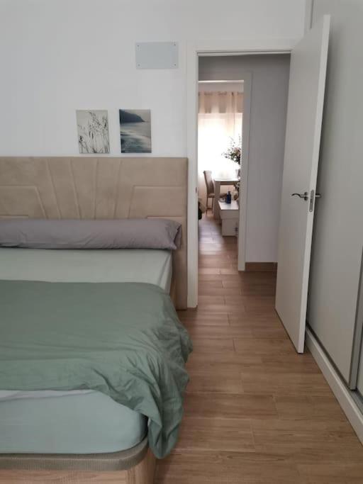 Rockside Residences La Linea A8 *